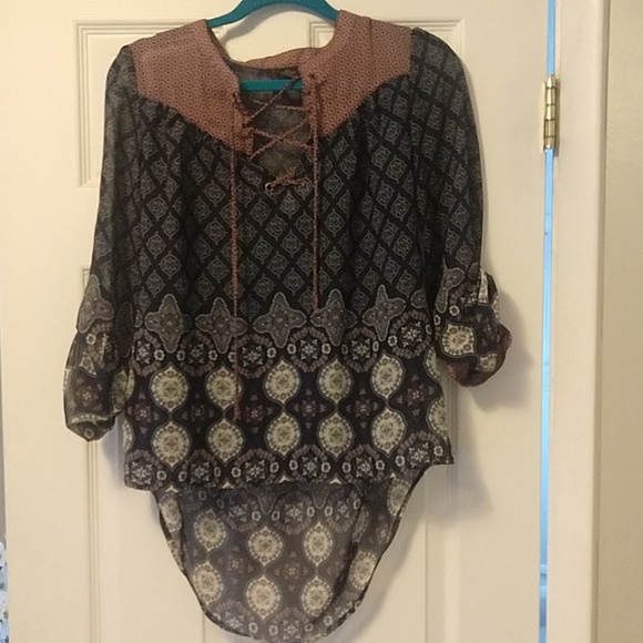 Navy blue and pink blouse - Picture 1 of 1